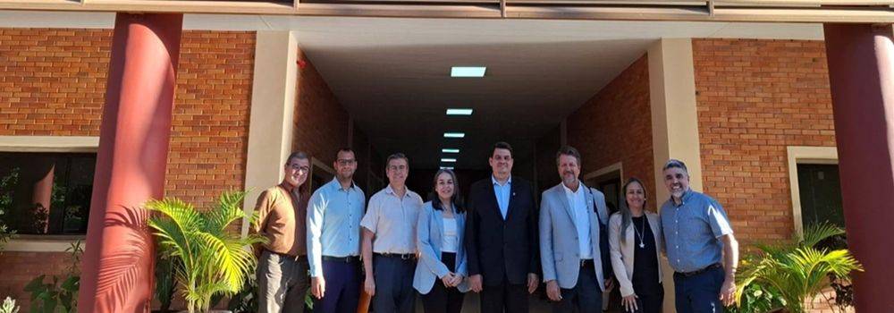 Colaboración académica con INPEAU en la revisión del Proyecto Educativo de Administración